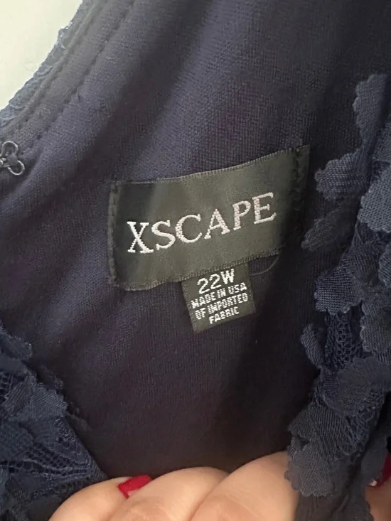 Xscape Navy Floral Lace V-Neck Midi Dress - Picture 2 of 6